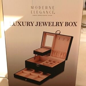 Luxury jewelry Box